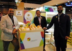 Anezio, of Interfruit, and João Luiz Bayer and Pedro Rodrigues, of Frutas Futuro, all from Brazil.