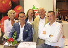 Superfruit meets Enzafruit. Left to right: Greta Knapen, Didier Groven, Karel Dhondt, Tony Fissette and Tom Deblaere.
