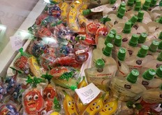 Nutrigreen Portugal with their fruit puree in child packaging.