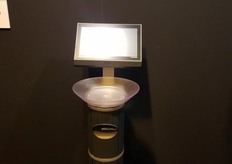 Bizerba Iberia España and their balance with technology PC MC500, in the market already since january 2015. The model corresponds to the demand for a modern balance for self-catering. It's pedestal allows new store concepts, without other furniture. It's attractive and a slim design.