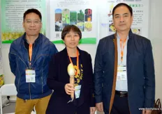 Li Jingqing and Liu Xiujun (to the right) of Hebei Lianxing Jia Yao Agricultural Science and Technology Co., Ltd. The company is located in Hebei province, near Beijing, and specialises in the production of chicory.