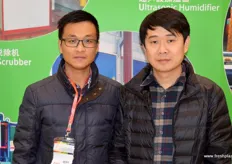 Fruitong is a CA storage solutions provider. On the left is Jack, Regional Manager, next to Li DongSheng.
