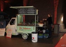'De Sapkar' was producing Fresh Smoothies for the visitors. The taste was delicious.