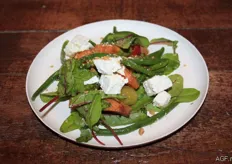 Salad with green beans and sweet potato.