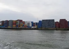 Ever wondered how many containers there are in the port of Rotterdam?