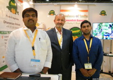 The Amar Fresh team: Director Dhananjay Shitole, CM Kothari and Rehan Shaikh. Bananas and pomegranates are the main products.