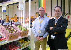 At the Belgian stand, Dirk Leemans and Kris Wouters (Fruithandel Wouters Romain & C).