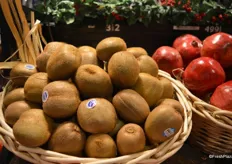 Kiwifruit is sold at 3 for $2.