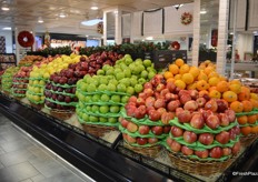 Overview of the store's selection of apples.