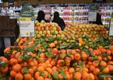 Origin of the produce is shown on the signs as well. These are satsuma's from California.