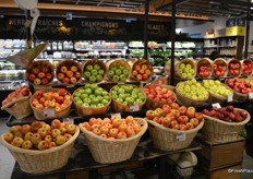 Large selection of apples.