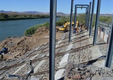 It will pump 800c/m of water per hour.