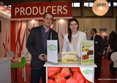 Janos Pataki and Kitti Gyuricza from Del Kertesz Szentes at the Hungarian booth, showing their peppers.