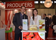 Janos Pataki and Kitti Gyuricza from Del Kertesz Szentes at the Hungarian booth, showing their peppers.