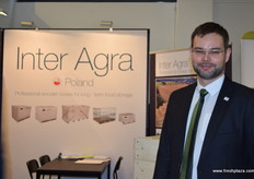 Cristof Mesjasz from InterAgra crates.