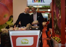Robert Jurga- President of GPG ‘Prime Champ’ and Salvatore Cefalu, showing the various types of mushrooms offered by the company.