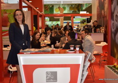 Magda Wnuk from Sunberry, displaying the new packaging for their dried blueberries.