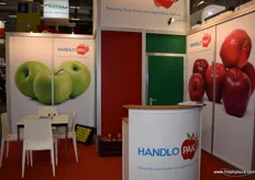 A view of the HandloPak stand.
