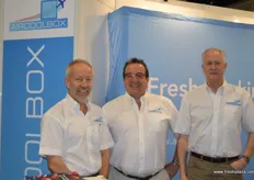 Gery Mundy, Keith Elliot and Keith Packer from AirCool Box. First time in Berlin with their unique reusable shipping box which is collapsible to half the size, cost efficient and also fits on a standard pallet and six fit perfectly on a PMC. It very thermally efficient and holds the temperature for up to 120 hours.
