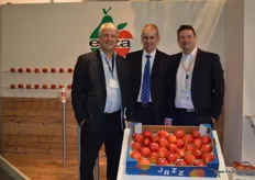 Simon Beck - T&G Global with Gary Harrison and Steve Maxwell from Worldwide Fruit.