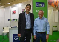 Niel Smith from SAPEX with Gary Britz from Ele Trading.