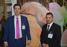 Walking the show are Kelley Precythe and Juan Carlos Quintanilla with Southern Produce Distributors.