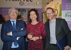 Guy Callebaut with Global GAP, Mercedes Tallo and Jan 't Lam with Rainforest Alliance.