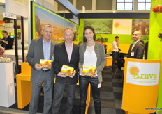 Ithzak Vizenberg, Gonnen Eilat and Danielle Peled from Arava Export Growers promoting the medjool dates