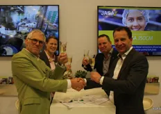 There was a deal: Robbert Reijgersberg and Marco Vijverberg, of Euro West, purchased a Girsac-packing machine from Piet and Sandra Pannekeet, of Jasa