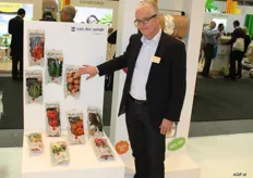 "Ronald Borst showcases the latest packaging innovation, "the Inktouchables. An innovative 'tactile' ink, which can help you improve the feel and experience on the product's packaging"