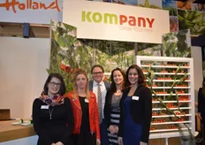 Kompany with a new stand that properly expresses the cooperative's look. Tomatoes, cucumbers and strawberries are the products marketed by Kompany. In April 2017 the sales of strawberries grown by six cultivators will start. New harvest Kompany cucumbers have been available for three weeks already. Elena Buchloh, Aleksandra Brzkot, Arnoud van Stralen, Chantal Alaerds and Silvia Janssen.