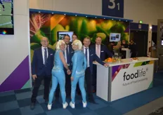 Everyone is suited up for Foodlife, which supplies complete solutions for the fresh produce processing companies. Dick Jansen, Patrick Jansen, Berber Brand, Jos Eikenaars and Erik Wekking.