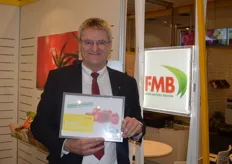 Erve Jooken is proud of the certificate handed to the Belgian company that has been a participant at Fruit Logistica Berlin since the very first edition. By now, Fruit Logistica has had 25 annual editions already!