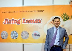 Peter Meszaros of Role 2003 from Hungary. He is responsible for garlic sales in Europe. The company parthers with Jining Lemax, a supplier and exporter of Chinese garlic.