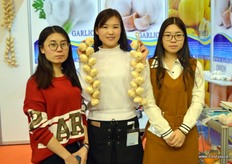 Adela Fan and Helen Hu of Junan County Greenfood.