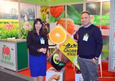 Ivy Chen and Yaohua Chen of Foshan Fuyi Food. Originally, the company is involved in export business. In recent years the company has launched an import brand. They are currently supplying Groden, a supermarket chain in China.
