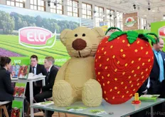 At view: The Lego strawberry with bear at the ELO stand.