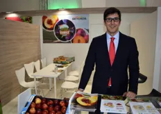 Jorge E. Rodiño, general director of Family Crop, devoted to the sale of stonefruit produced in the province of Badajoz.