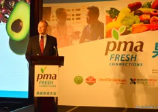 Richard Owen of the PMA welcomes the audience at the start of PMA Fresh Connections: China.