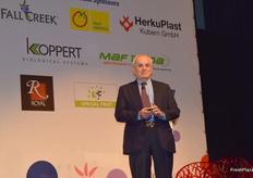 John Shelford from Naturipe speaking during the first workshop about blueberry trends and forecasts.