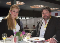 Sabrina Wyant from Tesco UK and Sjraar Hulsman from the Greenery.