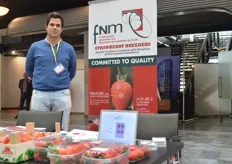 Enrique Tello presenting the new strawberry variety called Rociera FNM from breeding company FNM.