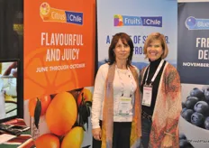 Monserat Valenzuela and Karen Brux from Chilean Freesh Fruit Association promote the citrus industry from Chile. The season looks very good with more manadarins coming.