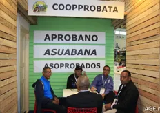 An animated conversation in the stand of Coopprobata from the Dominican Republic.