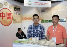 The men from the Chongqing Green company, with plant fibre packaging.
