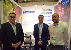 First year of Fruits from Chile with special focus on the easypealer citrus for the British and European kids.