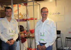 Axia is a Dutch company, specialized in vegetable seeds. Edwin de Kok and Michel de Winter were promoting a lot of different tomatoes.