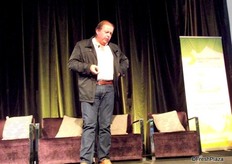 Doctor Frederic Bakry with his presentation on international disease research in banana plant breeding