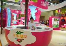Eye popping pink at Hainan North Lattitude 18˚ Orchard, a grower of dragon fruit on Hainan, an island in Southern China. The company does not export and only attends Hong Kong Fruit Logistica to meet with Chinese domestic buyers and traders.