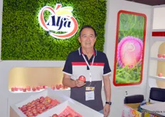 Alfa Fruit Packers with Steven Leung (Managing Director).